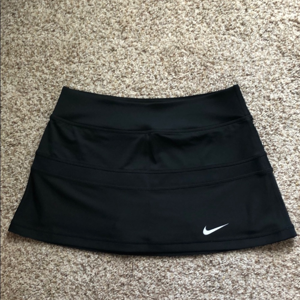 NIKE dri-fit golf skirt